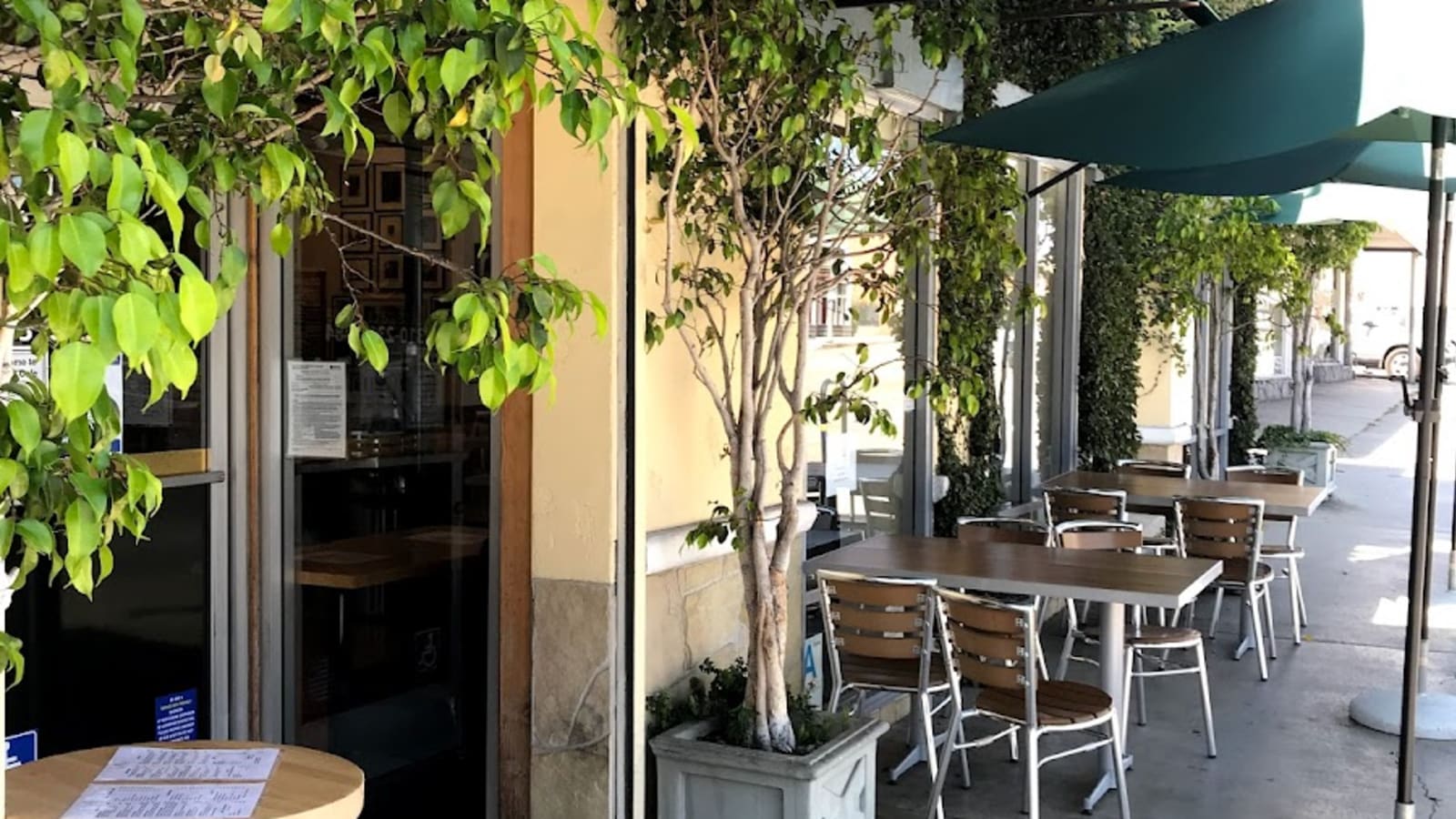 Literati Cafe photo 1