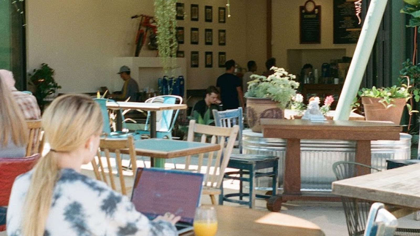 The Flower Pot Cafe and Bakery photo 1