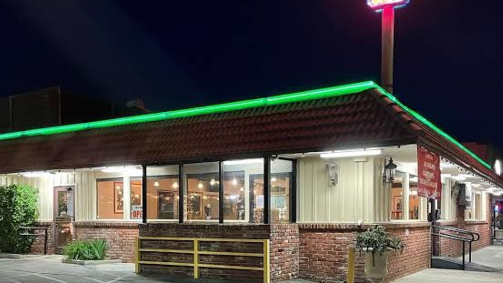 Coral Cafe photo 1