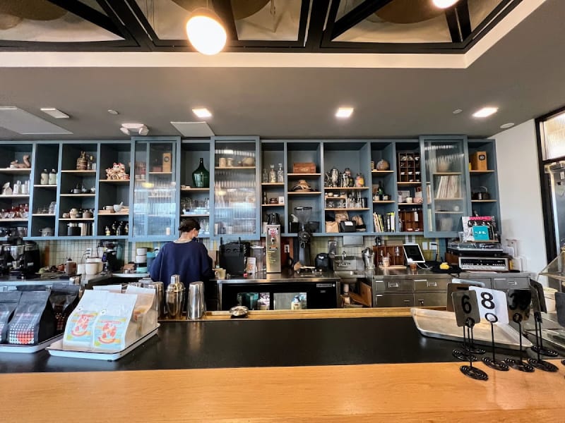 MillCross Coffee Bar & Kitchen / La Sabina Wine Bar - Photo