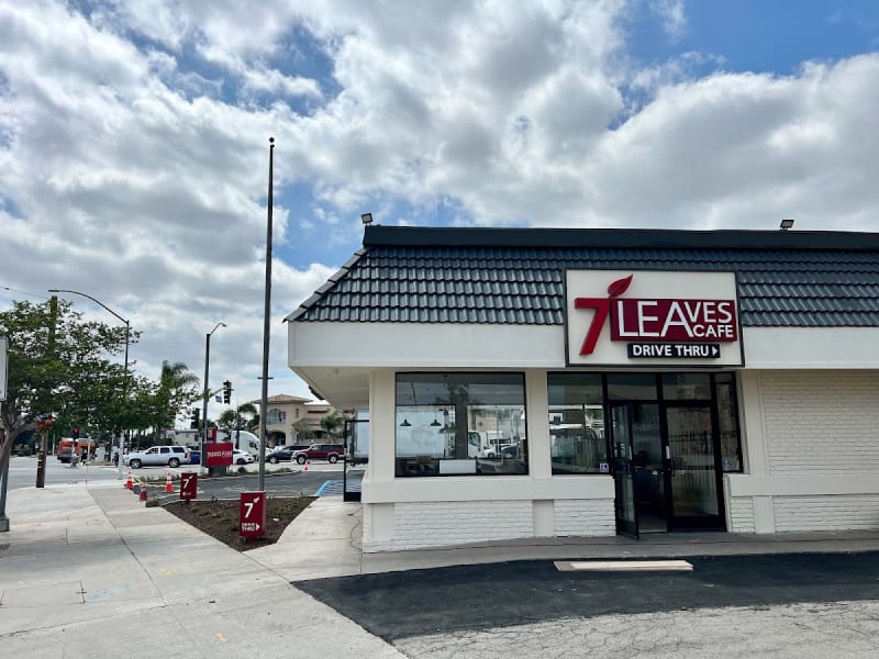 7 Leaves Cafe - Photo