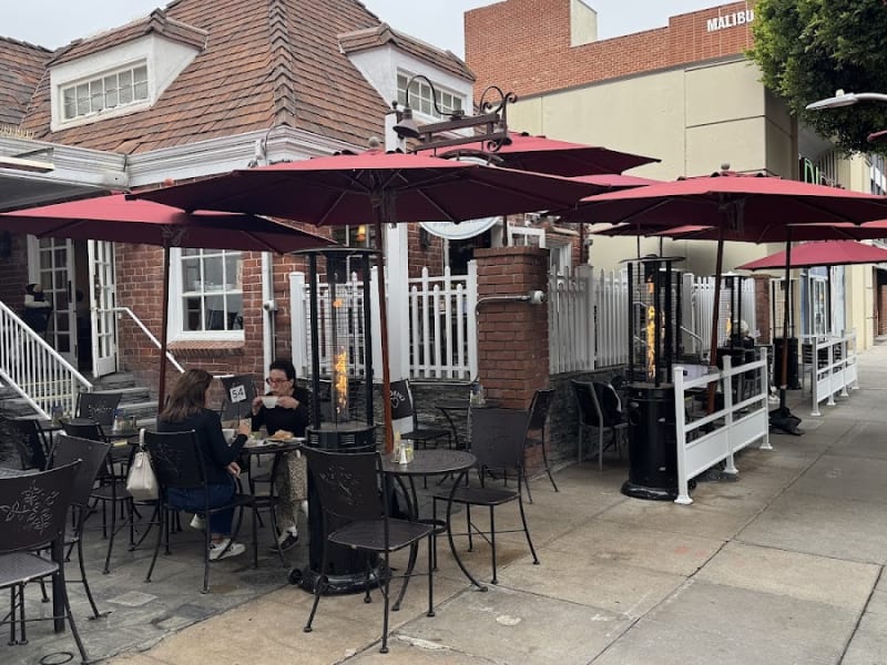Urth Caffe Beverly Hills - Photo
