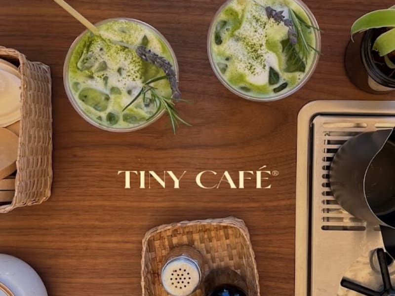 Tiny Café - Photo
