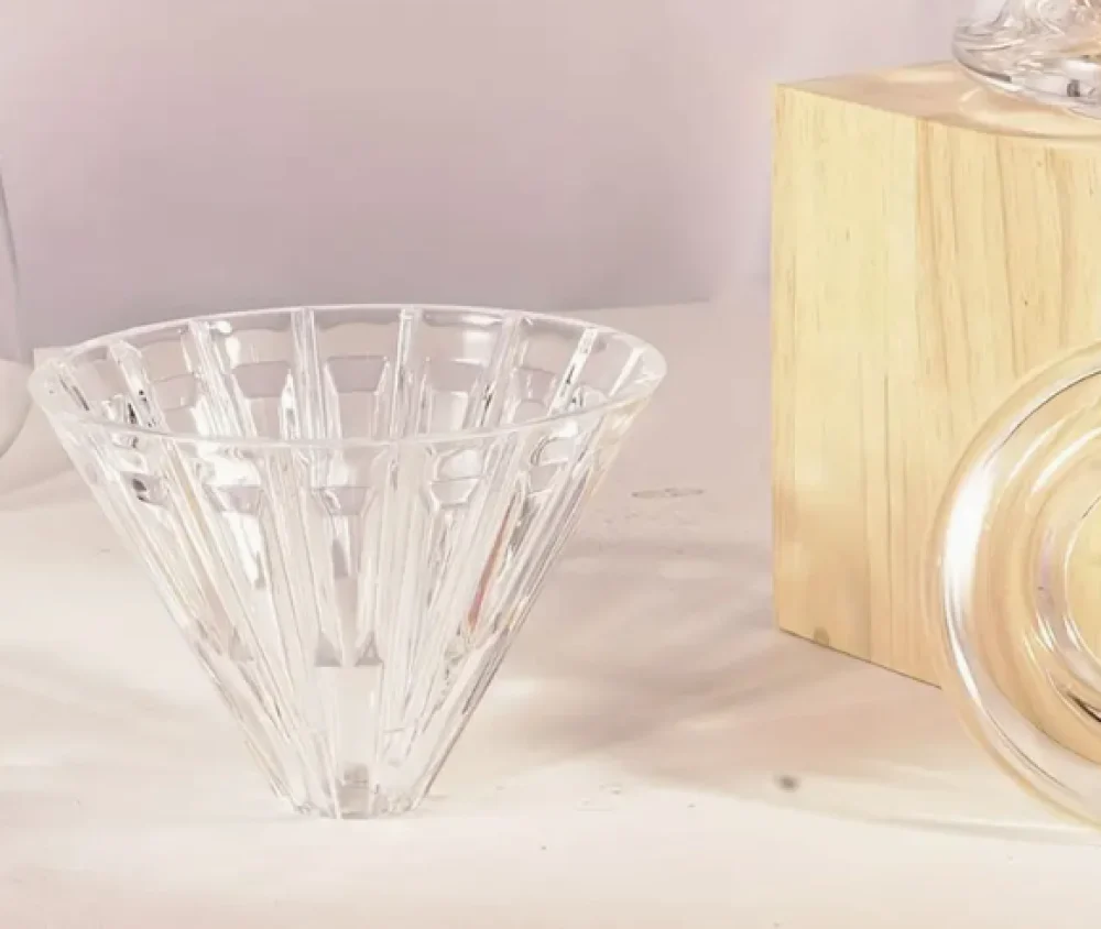 قمع تقطير v60 بقاعدة كروية - مقاس 02