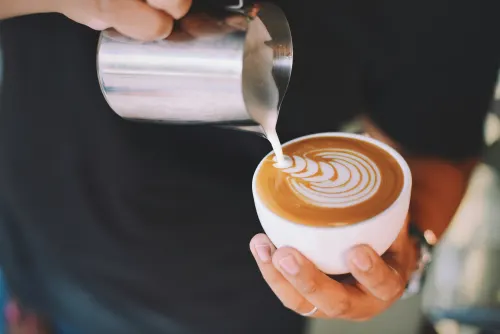 How to Froth Milk for Latte: Complete Guide (2025)