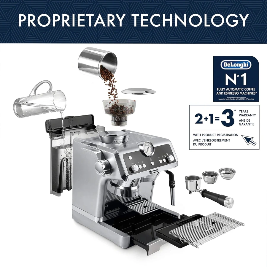 Latte art created with La Specialista's milk system