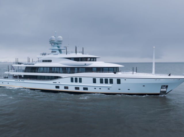 Amels 242 AVANTI Sets Sail 