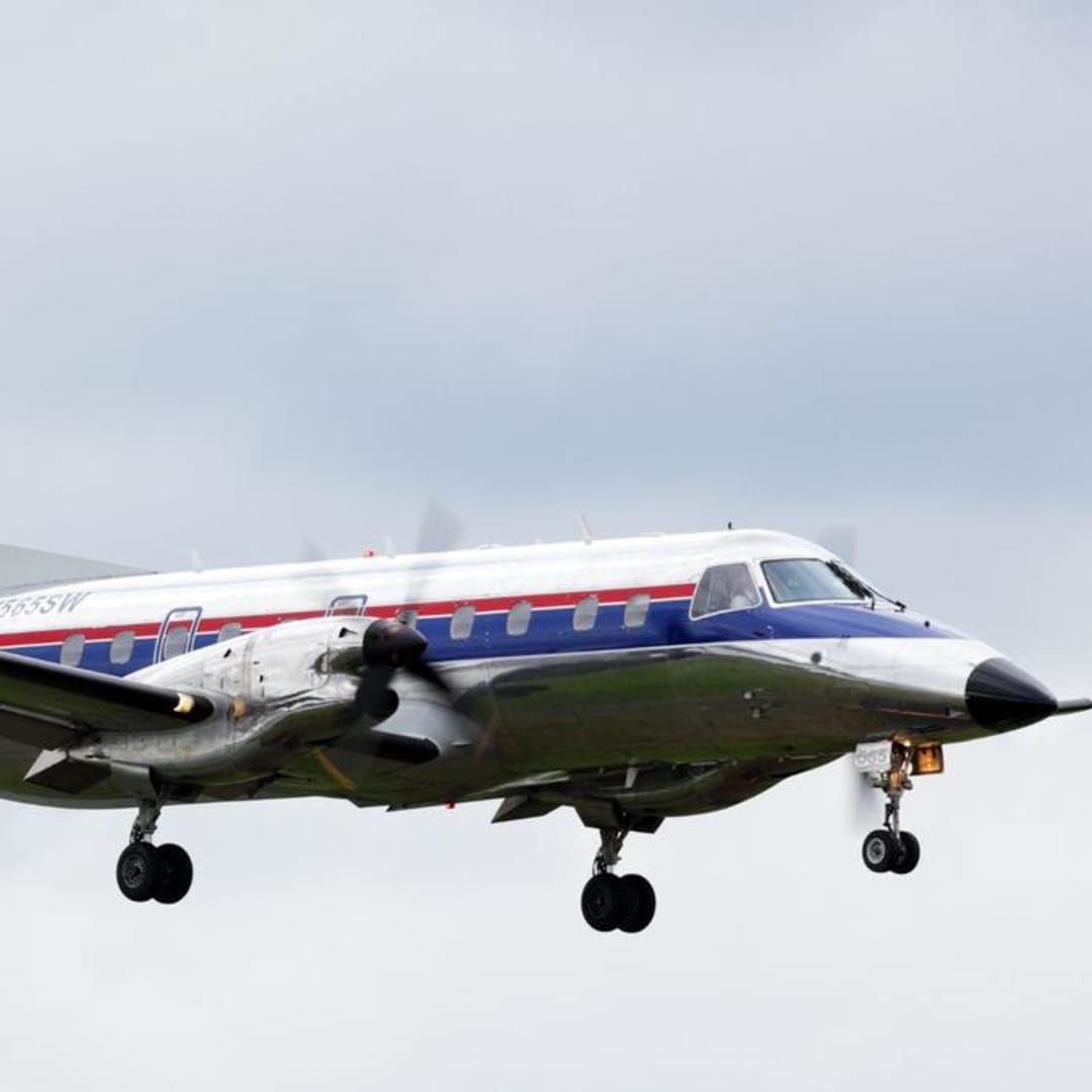 Pesawat Komersial Picu Salju Ringan, Fenomena Langka di Denver