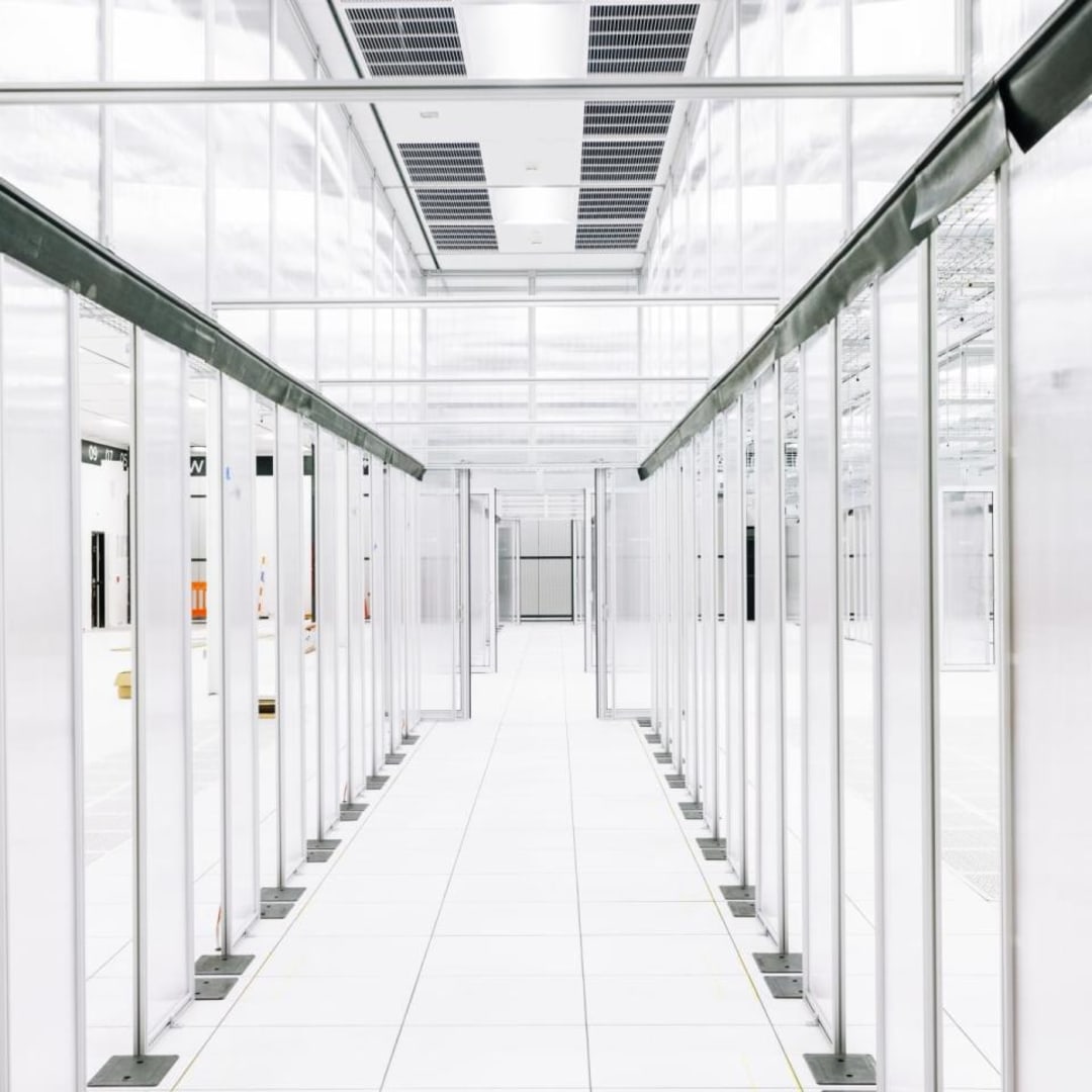 Bagaimana Perusahaan Besar Galang Dana Triliunan untuk Revolusi AI dan Data Center