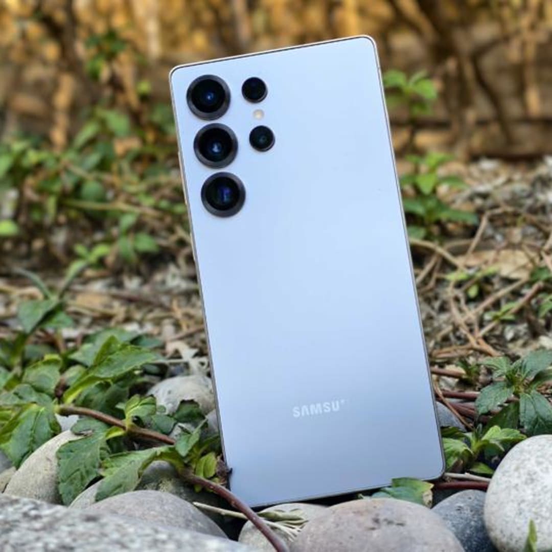 Galaxy S25 Ultra: Smartphone Samsung dengan AI Canggih Tapi Kurang Nyaman Digenggam