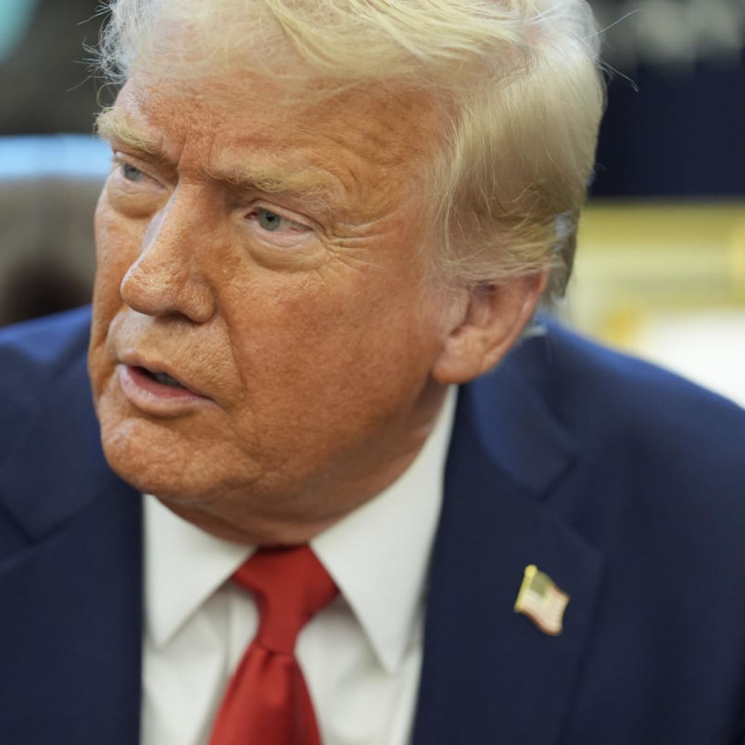 Investor Waspada: Tarif Trump Bisa Tekan Saham Teknologi dan Pasar Saham