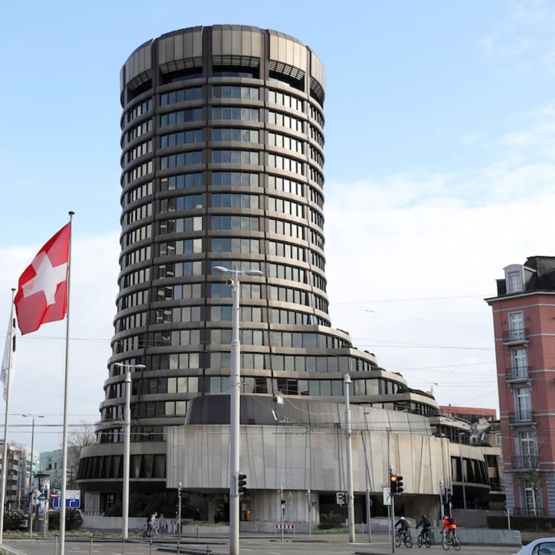 BIS Sarankan Bank Sentral Ubah Cara Atur Suku Bunga Cegah Inflasi Tinggi