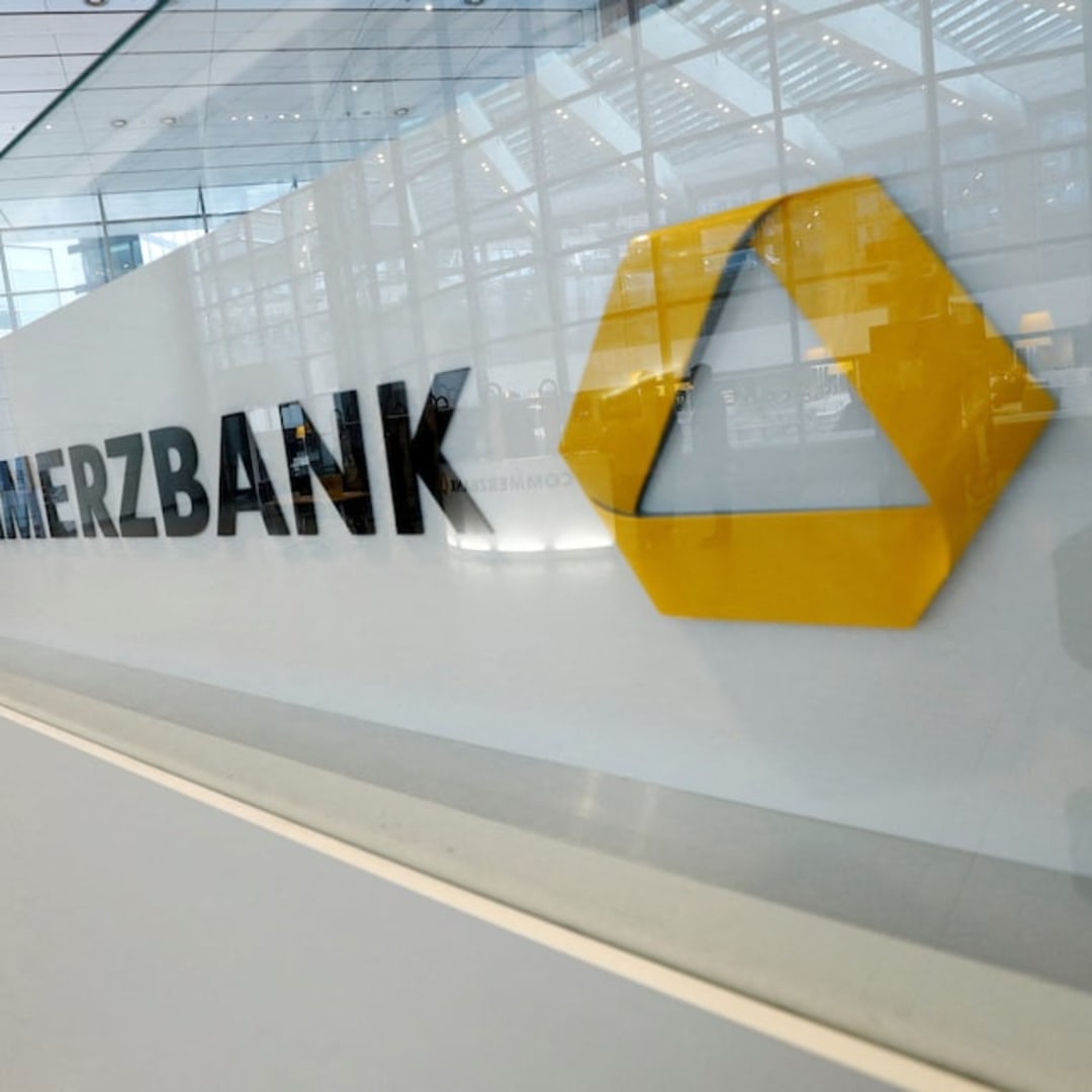 Commerzbank Potong 3.900 Pekerjaan dan Tingkatkan Target Keuangan Hadapi UniCredit