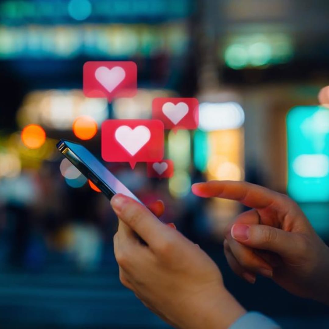 Melawan Penipuan AI: Perlunya Bukti Keaslian Pengguna di Kencan Online