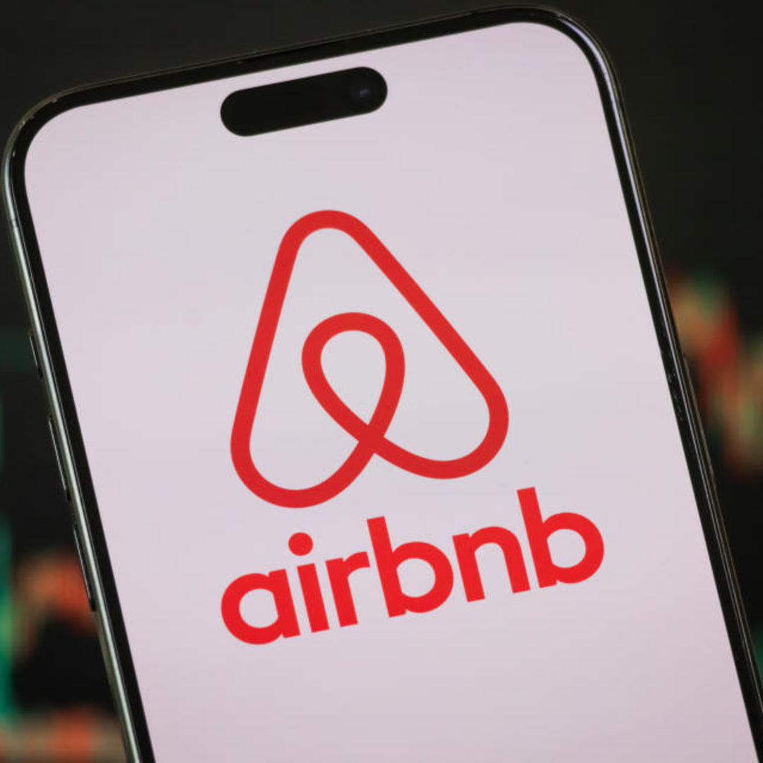 Airbnb Ingin Jadi Platform Lengkap Perjalanan, Saham Melonjak 14%