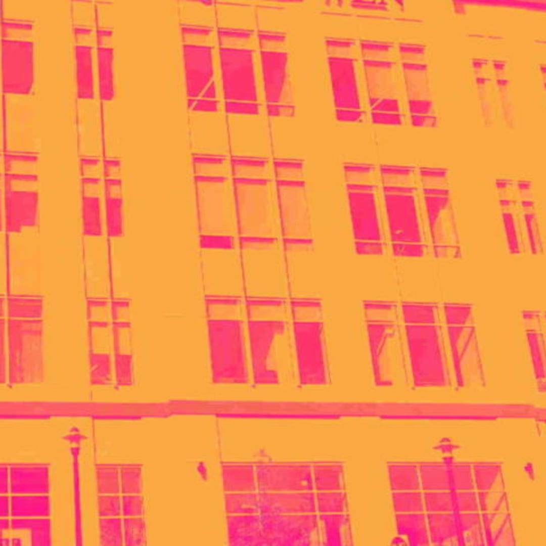 Apakah Saat Ini Waktu Tepat Membeli Saham JELD-WEN di Tengah Penurunan Pendapatan?