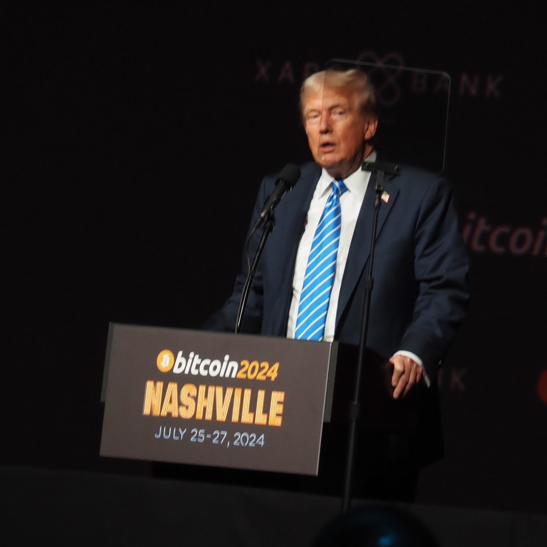 Donald Trump Beri Semangat XRP, Prospek ETF Jadi Sorotan Tahun Ini