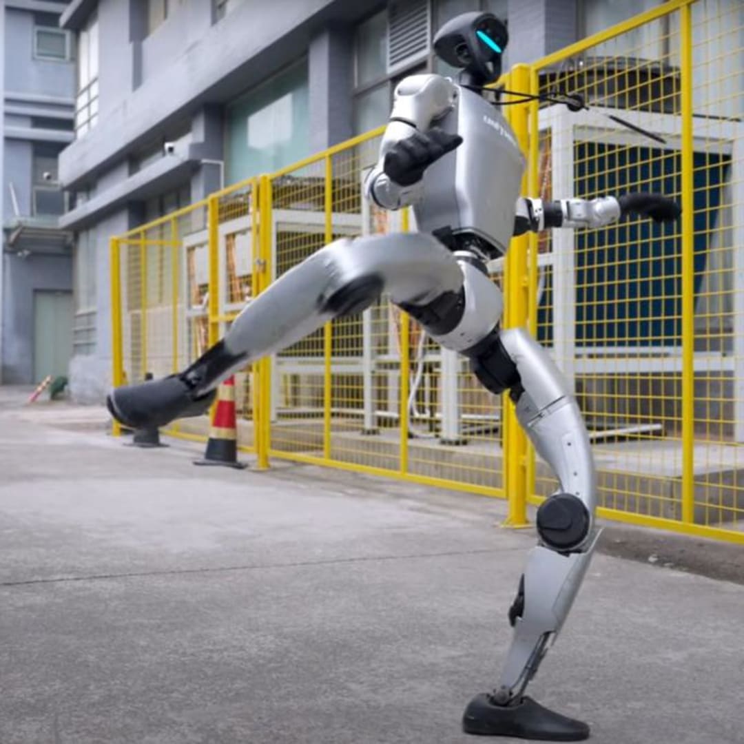 Robot Humanoid Unitree G1 Tunjukkan Gerakan Kung-Fu dengan Keseimbangan Tinggi