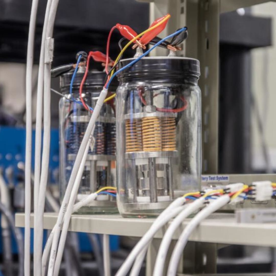 Inovasi Baterai Solid-State Tanpa Anoda untuk Kendaraan Listrik Jarak Jauh