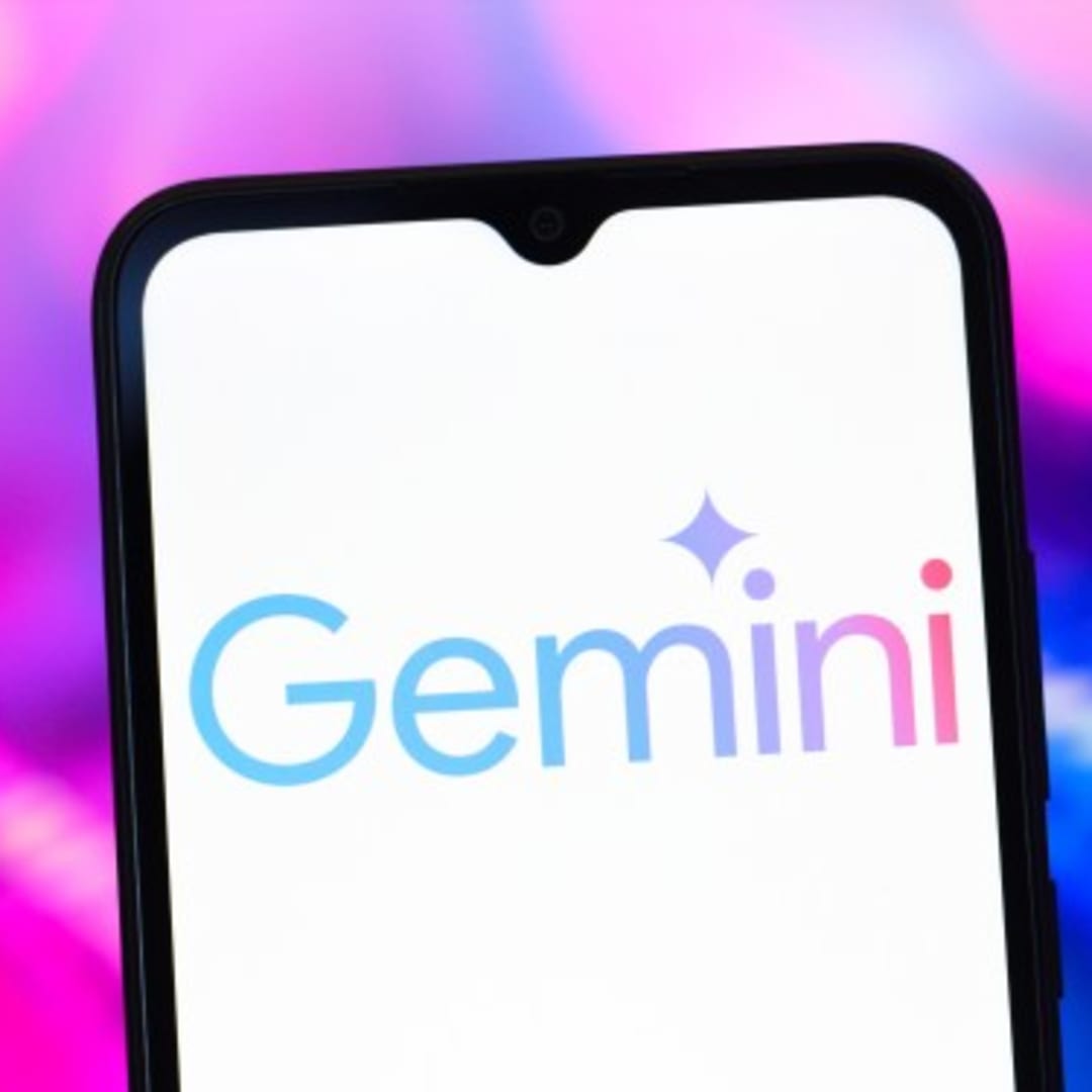 Google Gemini Kini Bisa Diakses dari Layar Kunci iPhone Sebelum Apple Siri Hadir