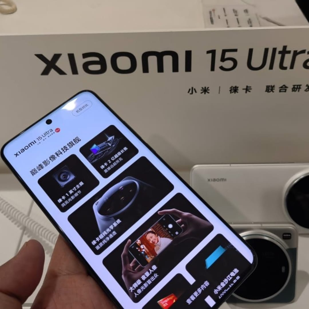 Xiaomi 15: Ponsel Flagship Kompak dengan AI Canggih Menantang iPhone dan Samsung