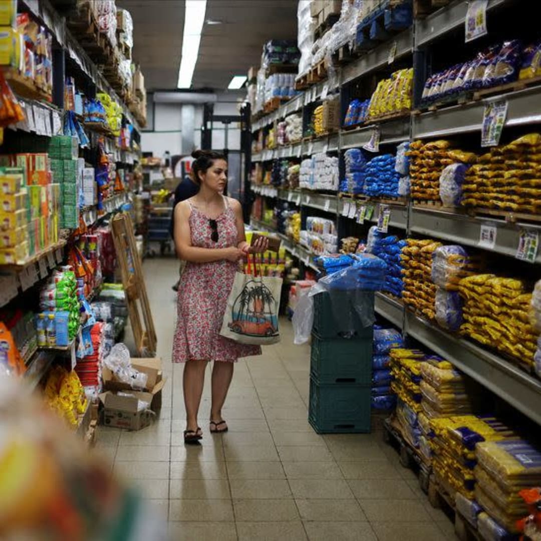 Prediksi Inflasi Argentina Naik di Februari, Tantangan Baru Pengendalian Harga