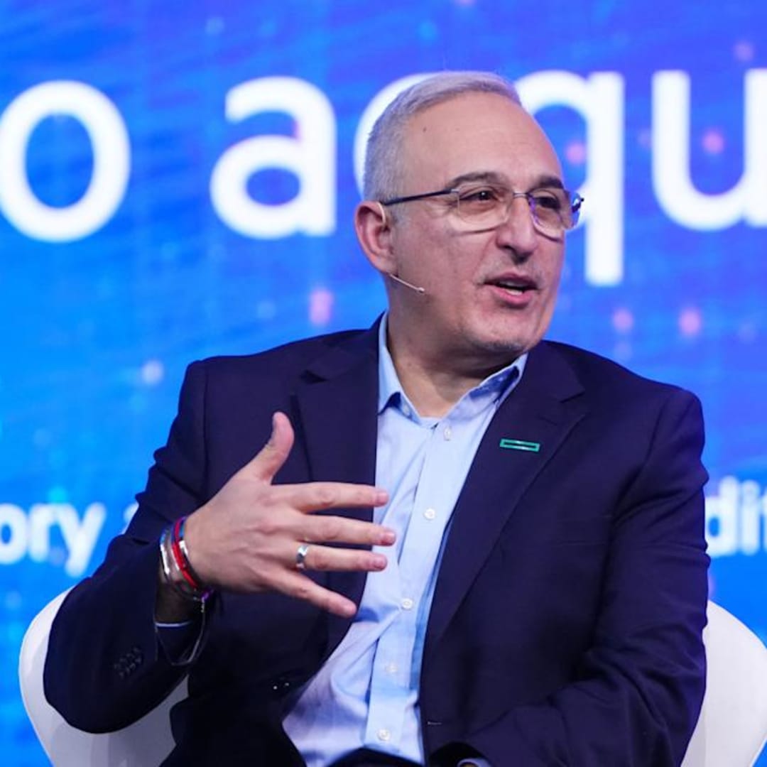 Pemutusan Hubungan Kerja 2025: Dampak AI dan Transformasi Perusahaan Besar