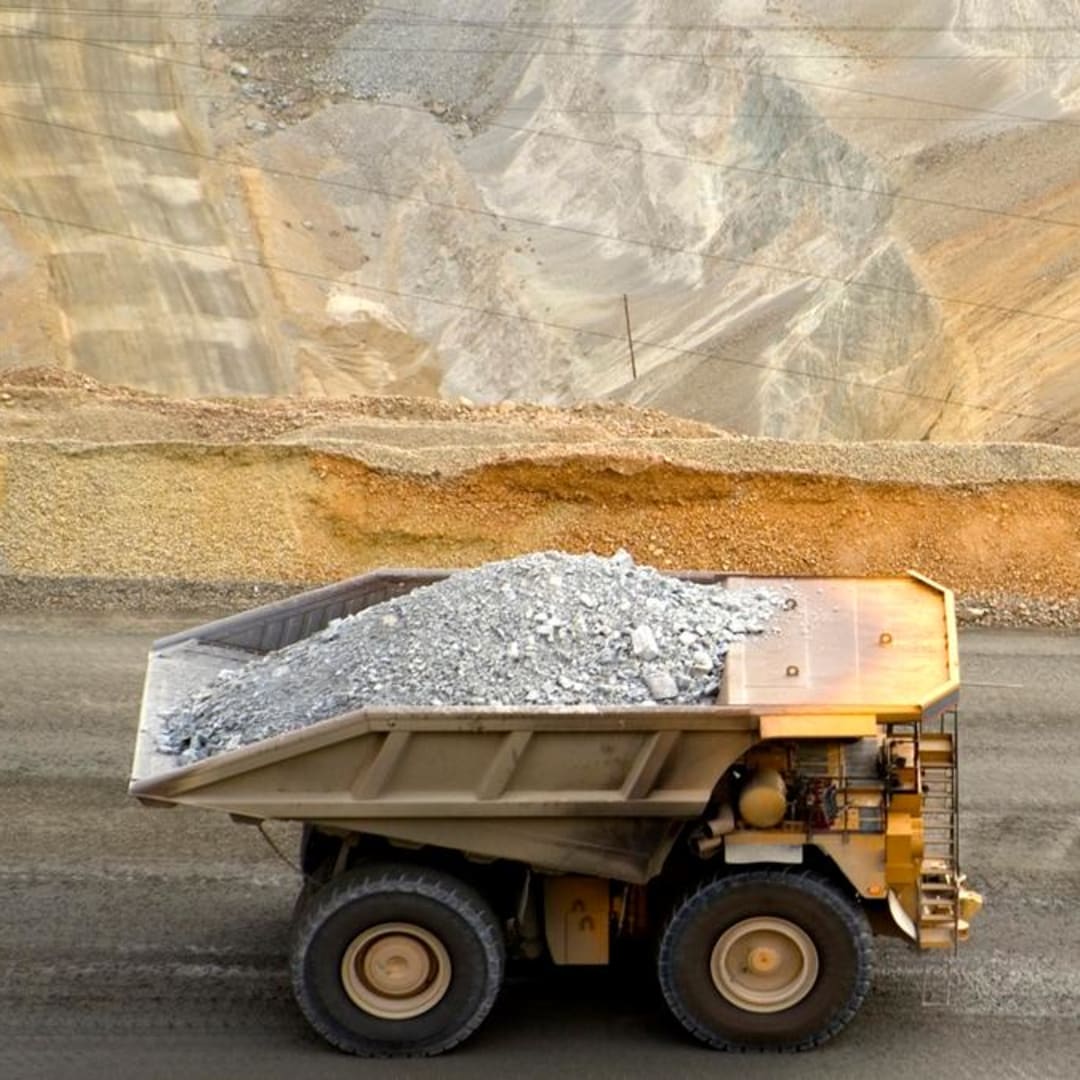 Trump Gunakan Undang-Undang Perang untuk Percepat Produksi Mineral Kritis AS