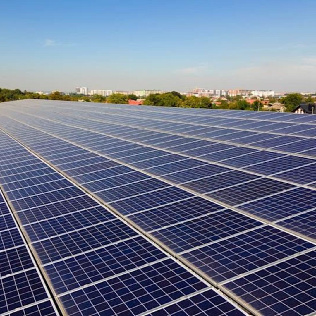 SolarBank Dapatkan Dana Rp 312.45 miliar ($19 Juta)  Untuk Kembangkan Proyek Energi Terbarukan