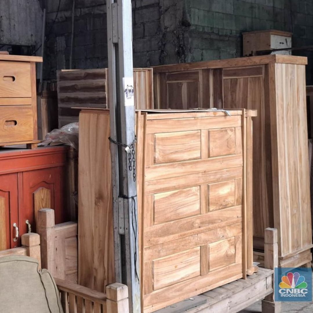 Penurunan Pusat Mebel Klender Akibat Serbuan Produk Impor dan Online