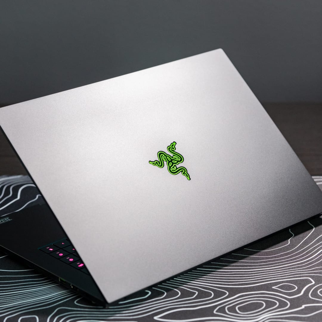 Razer Blade 16: Laptop Gaming Mewah dengan Masalah Teknis dan Baterai Lemah