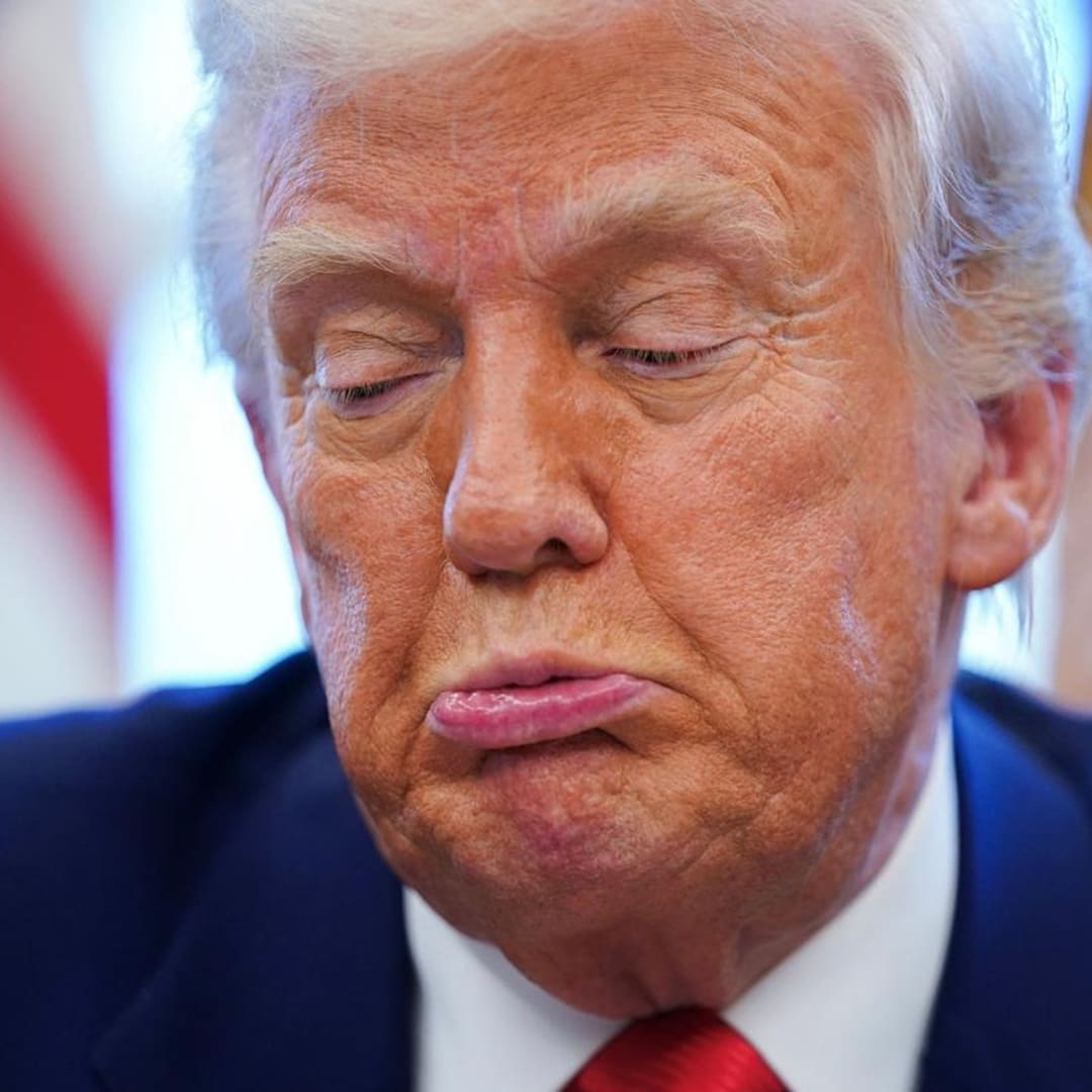 Trump Berlakukan Pengecualian Tarif Produk Elektronik Untuk Redakan Tekanan Industri Teknologi
