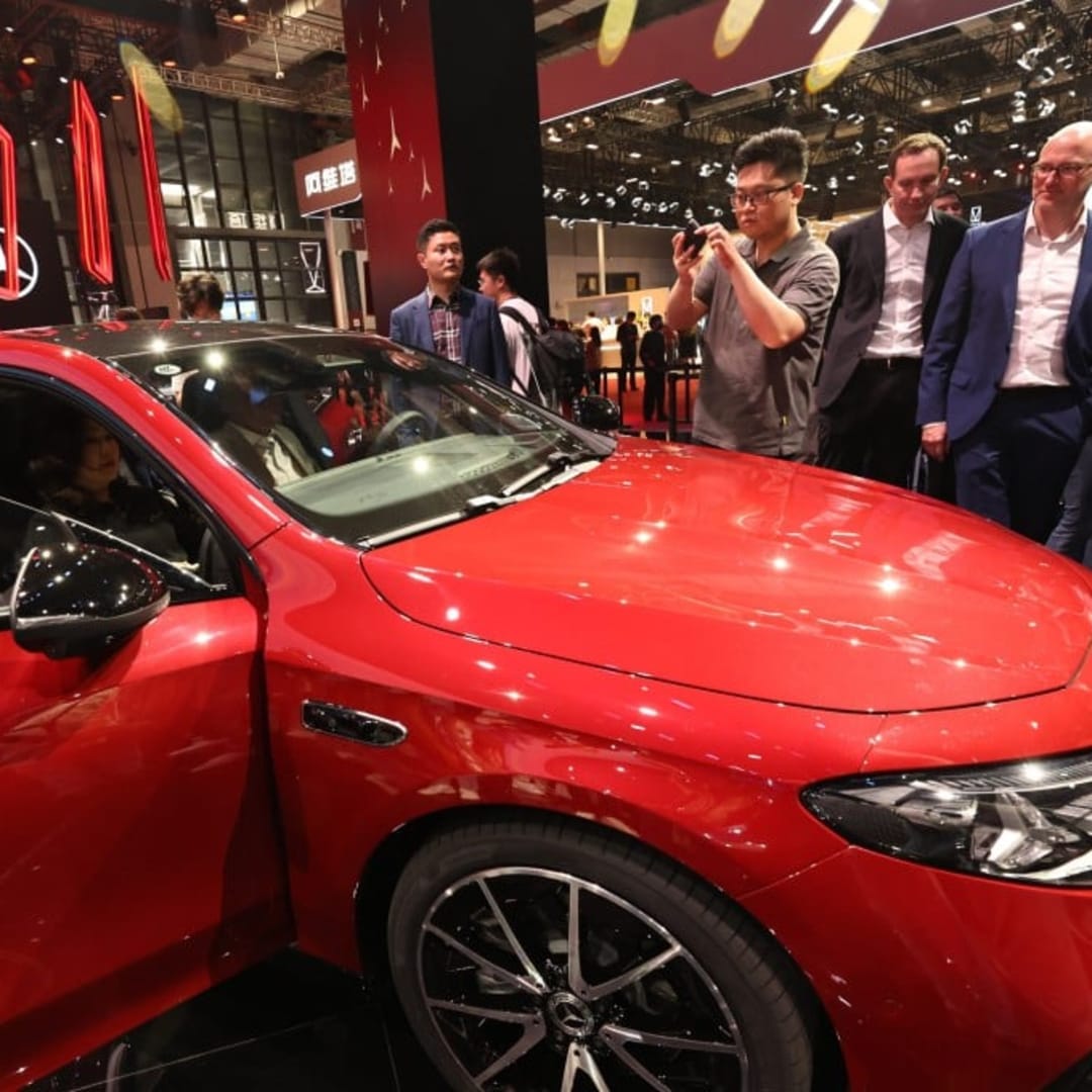 Mobil Jerman dan Jepang Gunakan AI China untuk Sistem Kokpit Cerdas