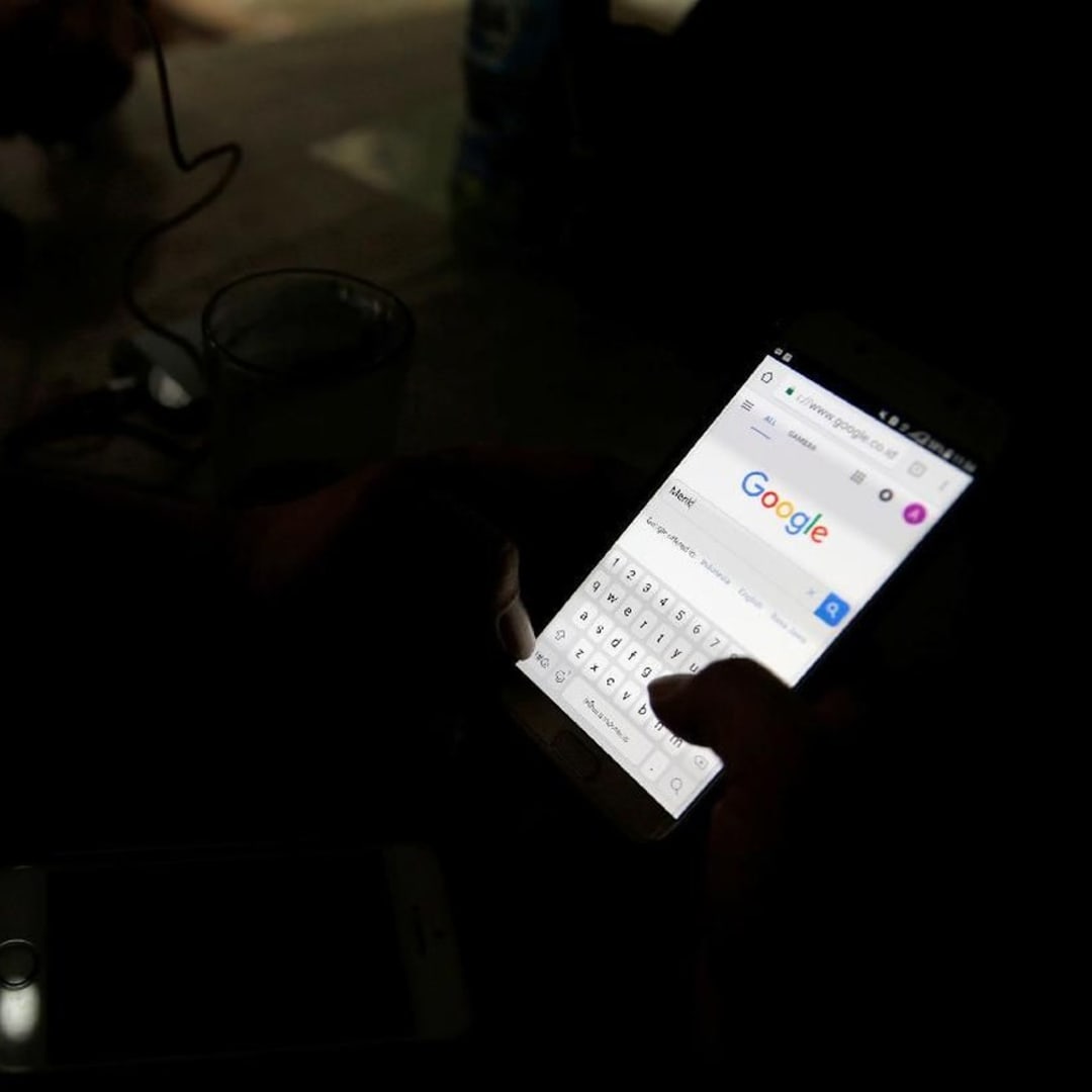 Gen Z Bosan Smartphone, Penjualan Feature Phone Naik Drastis di 2024