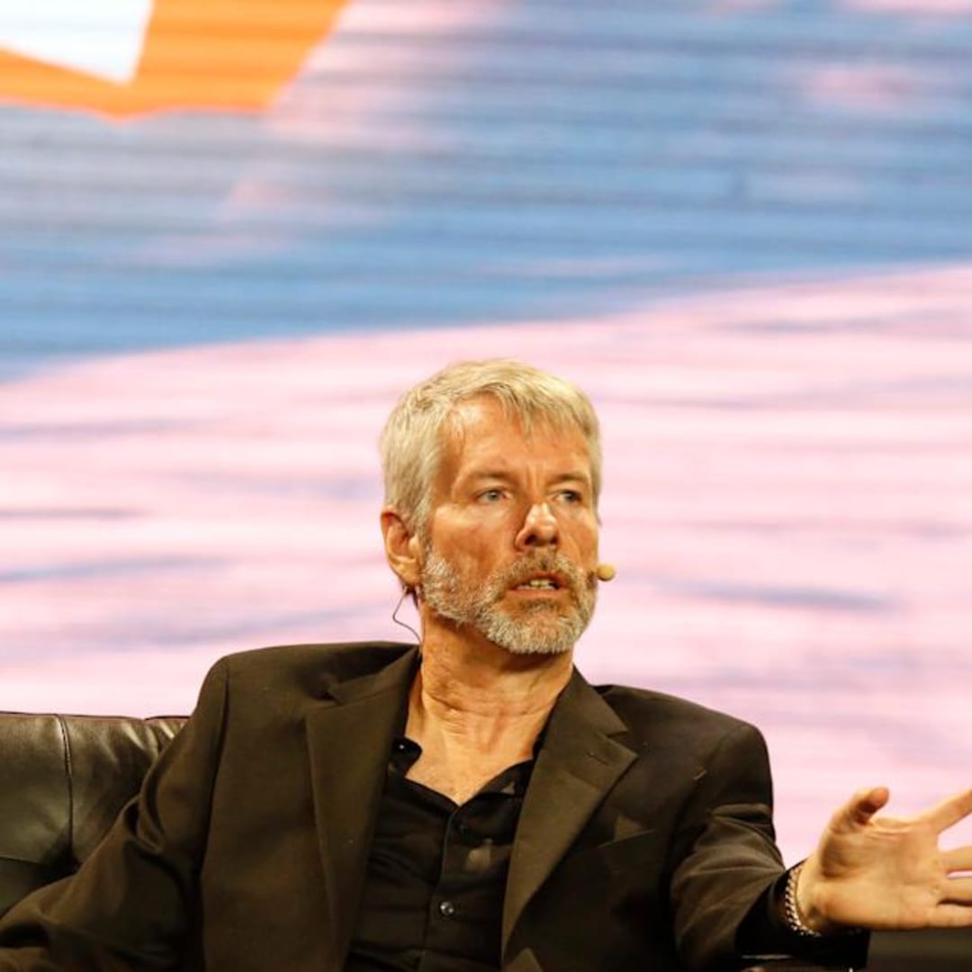 Strategi MicroStrategy Akuisisi Bitcoin: Antara Peluang dan Risiko Besar