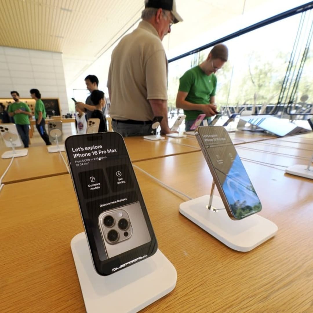 Pengiriman Smartphone Menguat Sebelum Tarif AS, Apple Alih Produksi ke India