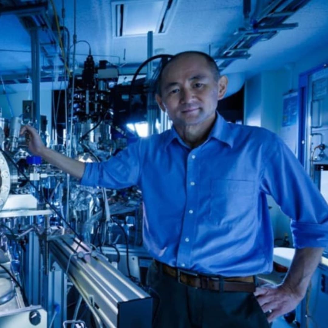 Laboratorium Digital Otomatis Percepat Penemuan Material Film Tipis