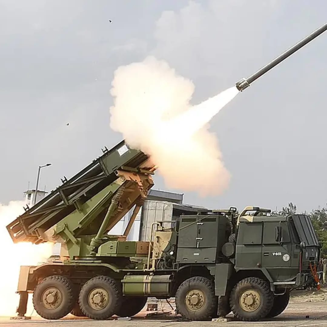 China Ubah Roket Artileri Jadi Glider Presisi Lawan Target Udara Murah