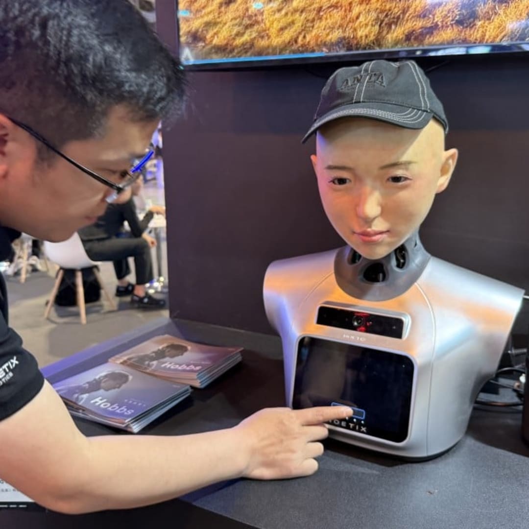 Persaingan Ketat Perusahaan Robot China dengan Produk Humanoid Canggih di Expo