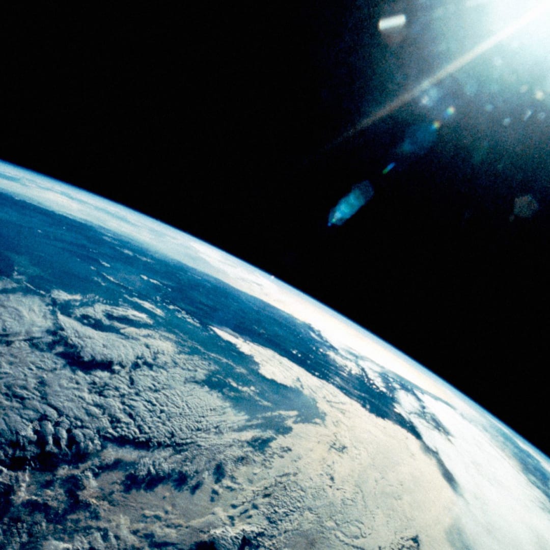 Masa Depan Manufaktur di Luar Angkasa: Membuat Produk Bernilai Tinggi di Orbit