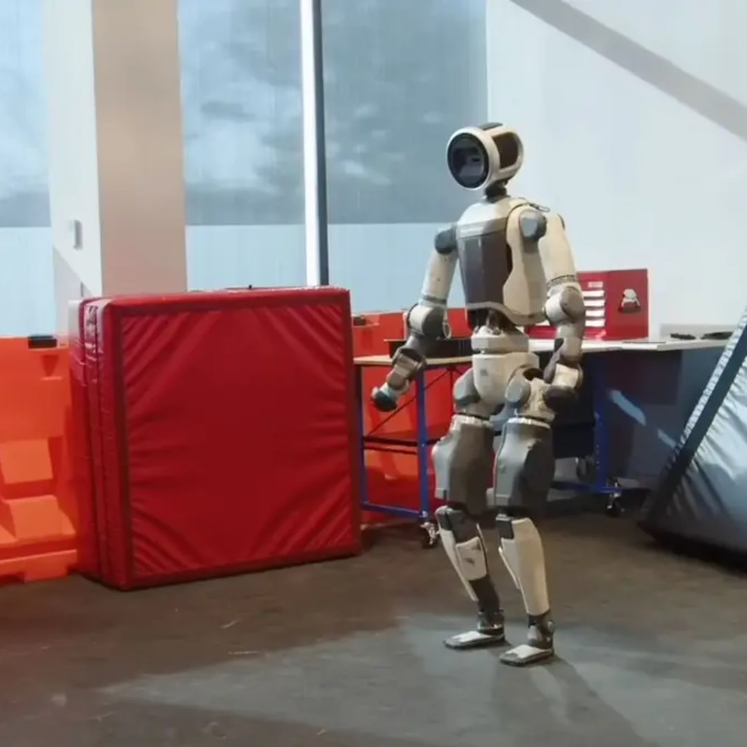 Sistem Energi Cair Terinspirasi Darah Manusia untuk Robot Mobile Efisien