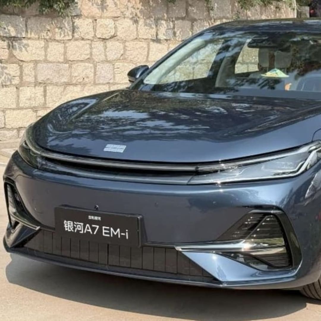 Geely Luncurkan Sedan Hybrid Pintar Galaxy A7 EM-i dengan Jarak Tempuh 1305 Mil