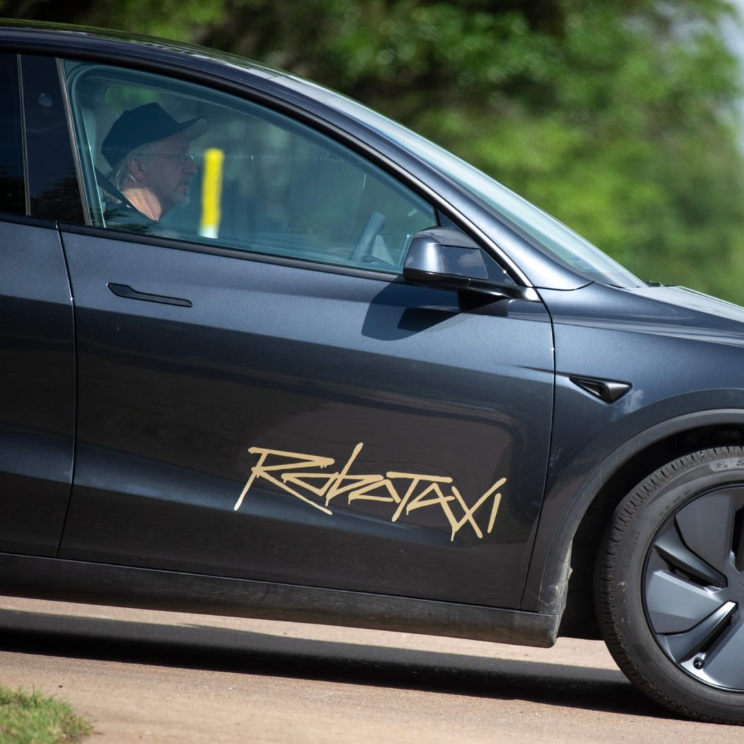 Tesla Meluncurkan Layanan Robotaxi Terbatas di Austin: Awal yang Menjanjikan