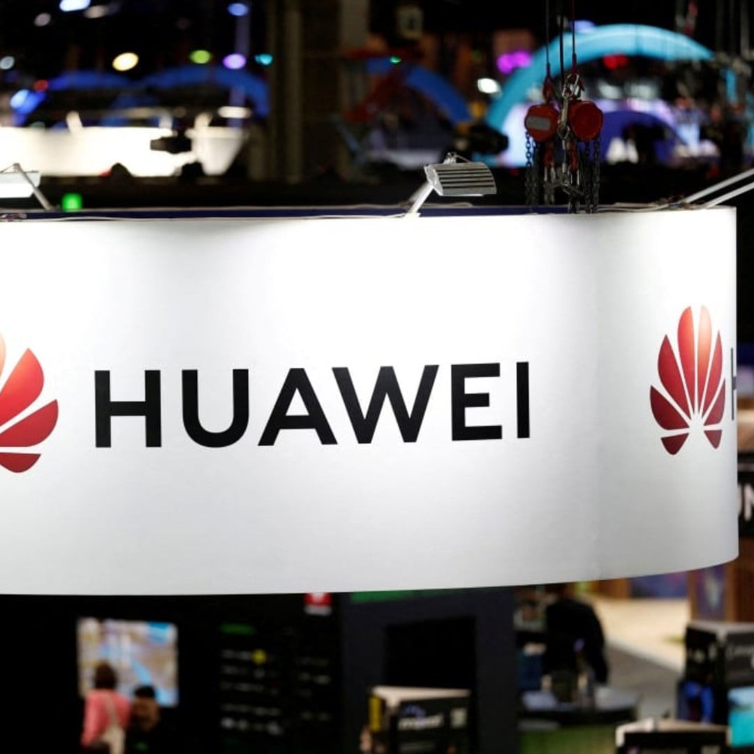 Huawei Terhambat Sanksi AS, Masih Gunakan Chip 7-nm di Laptop Lipat MateBook Fold