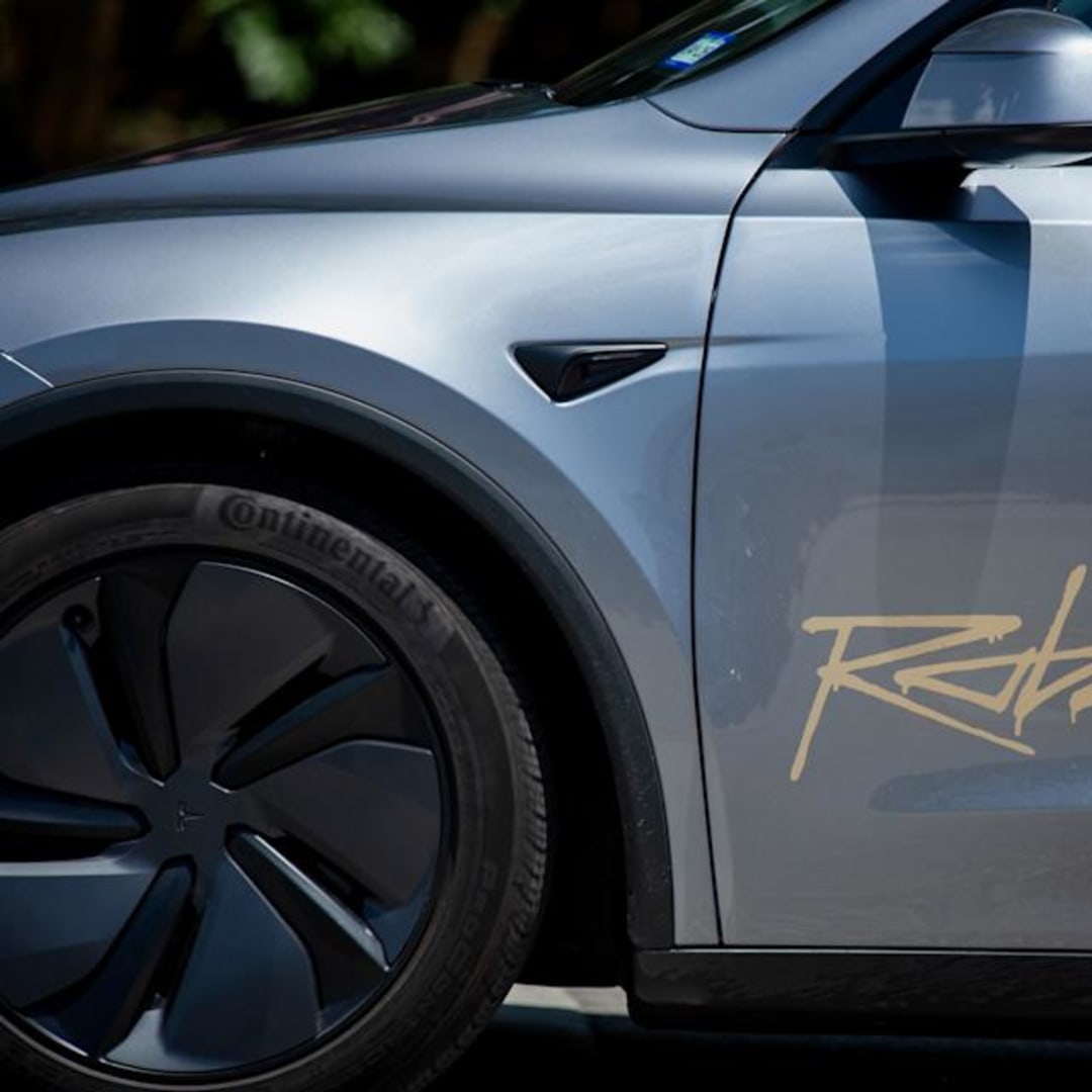 Peluncuran Robotaksi Tesla di Austin Memicu Reaksi Beragam dan Tantangan Industri