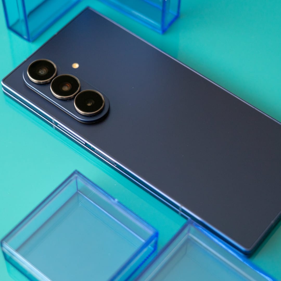 Galaxy Z Fold 7: Ponsel Lipat Tipis dan Canggih tapi Mahal dan Berbobot
