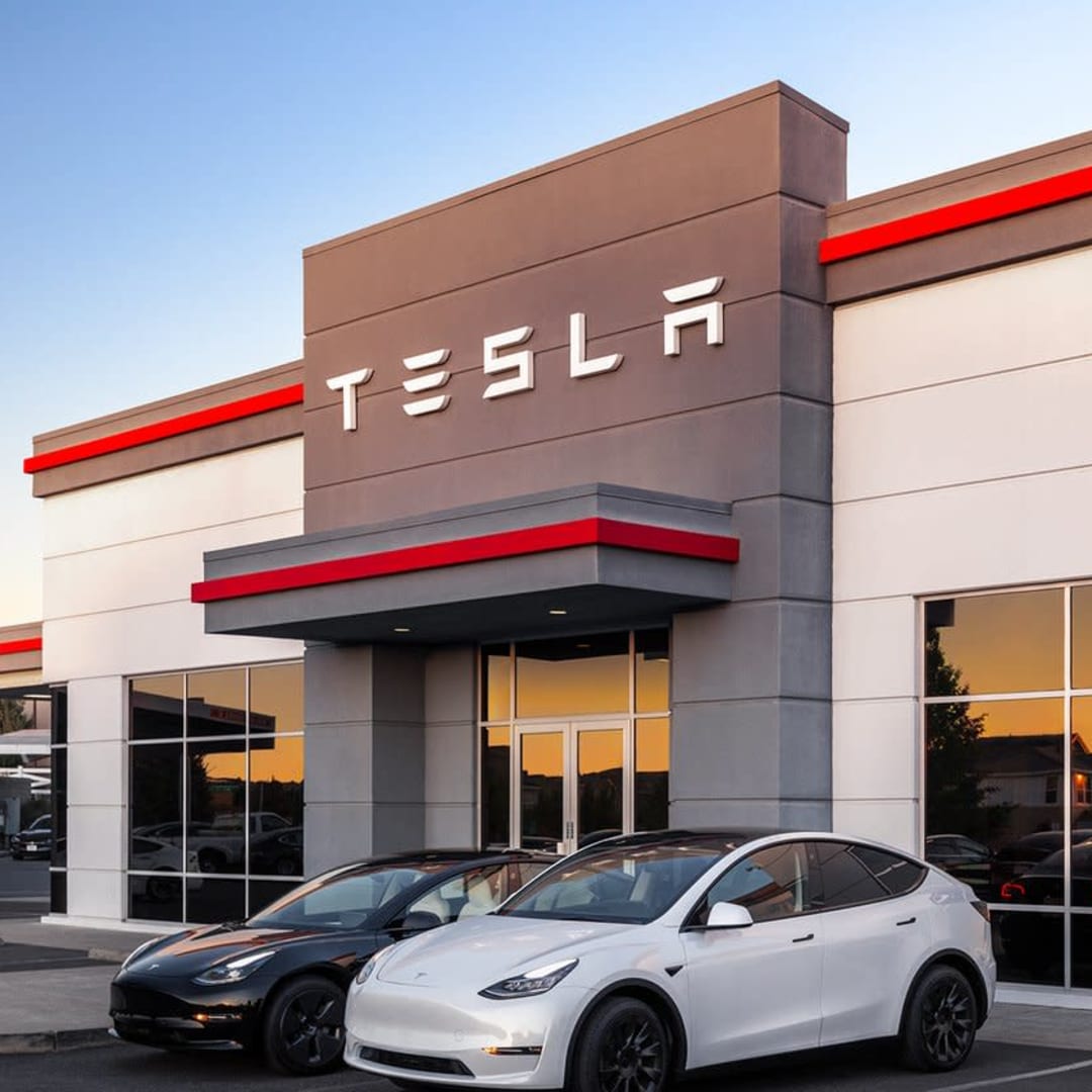 Kenapa Saham Tesla Bisa Jatuh 70% Meski Elon Musk Optimis Masa Depan Cerah