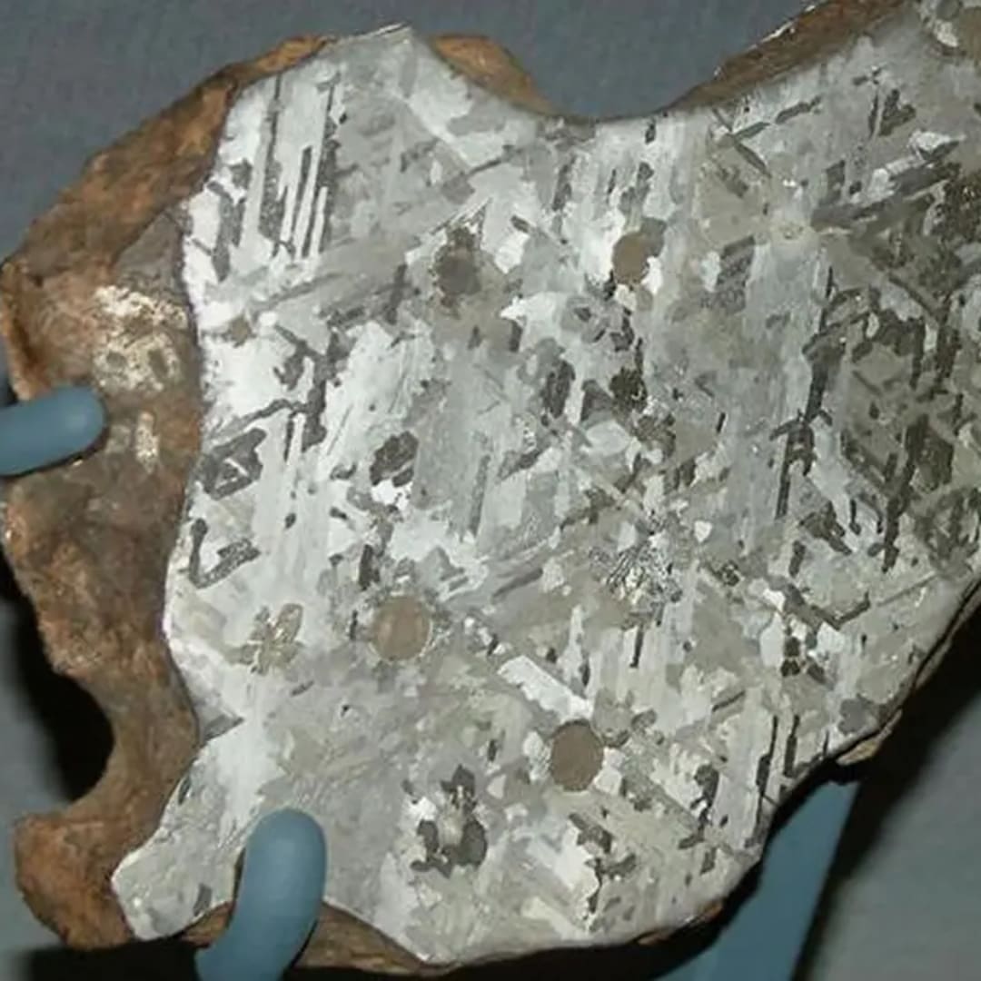 Ilmuwan Cina Berhasil Sintesis Berlian Heksagonal dari Meteorit Diablo Canyon