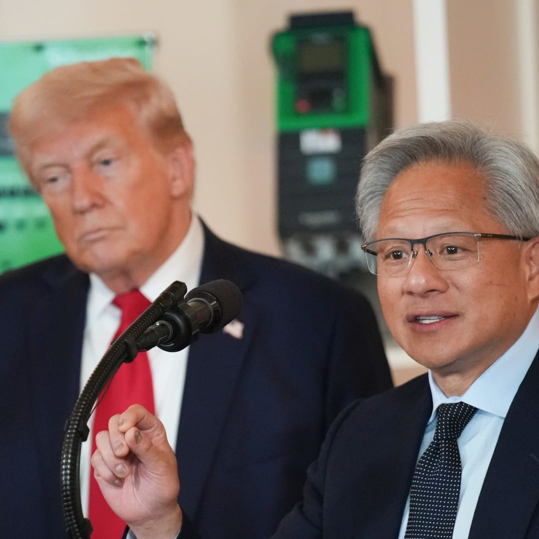 Trump Minta Nvidia dan AMD Bayar 15% dari Penjualan Chip AI ke China