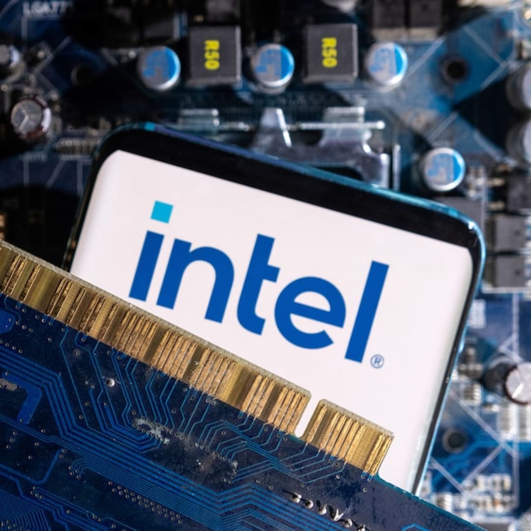 Pemerintah AS Pertimbangkan Beli Saham Intel untuk Selamatkan Perusahaan Chip